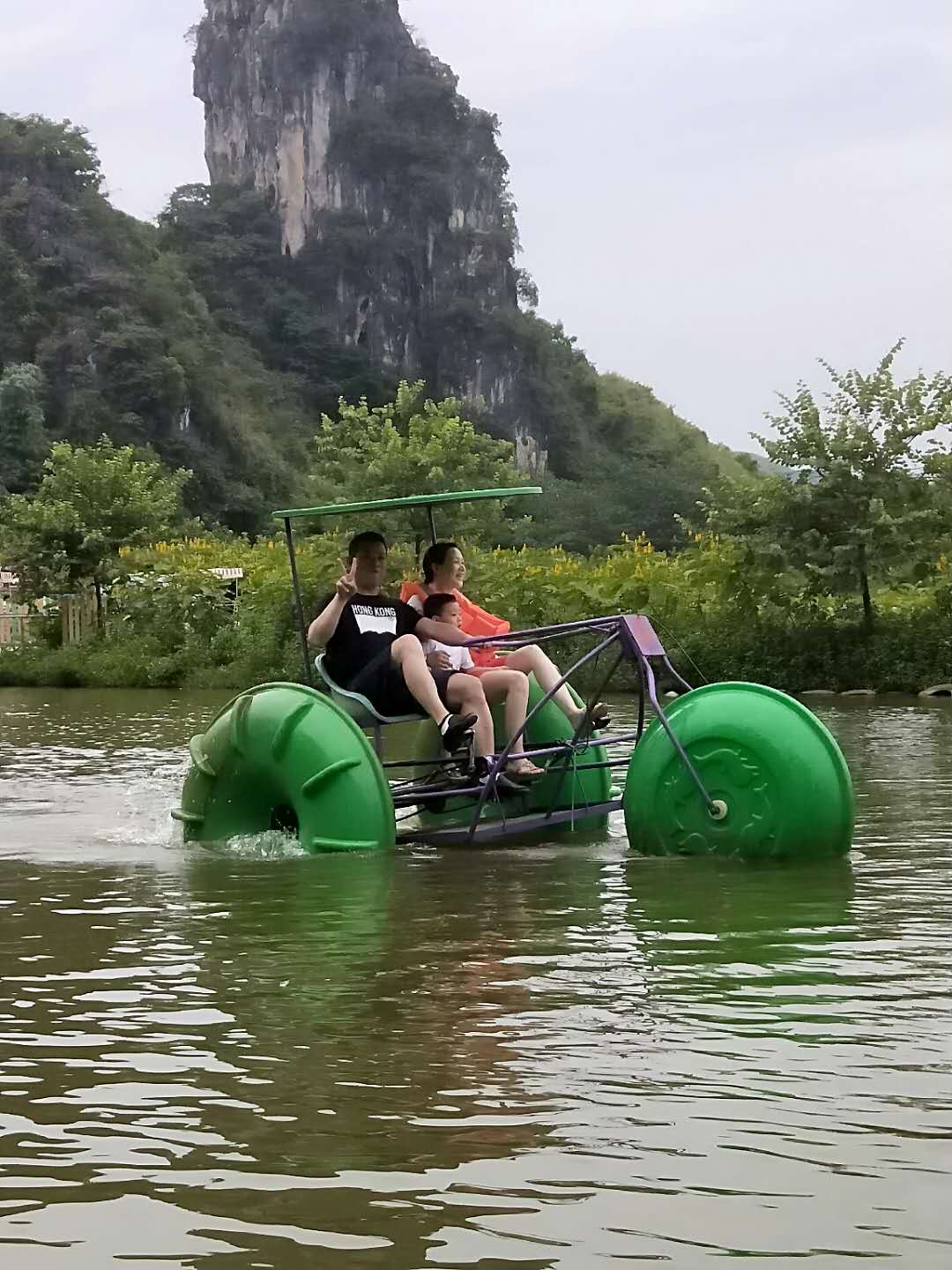 拍档员工活动.jpg